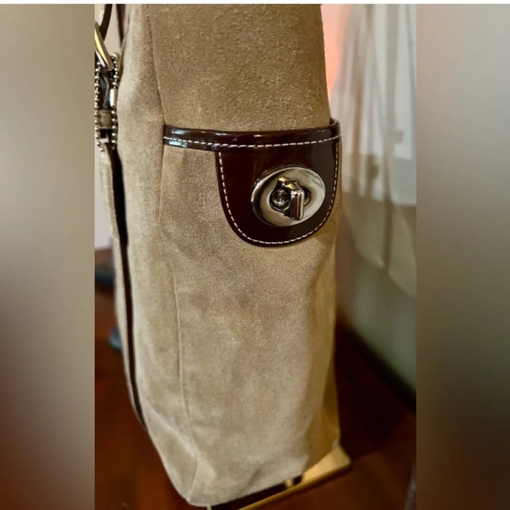 Coach Brown Leather Shoulder Bag - Picture 10 of 11